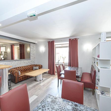 Hotel Des Voyageurs Pont-de-Roide 외부 사진