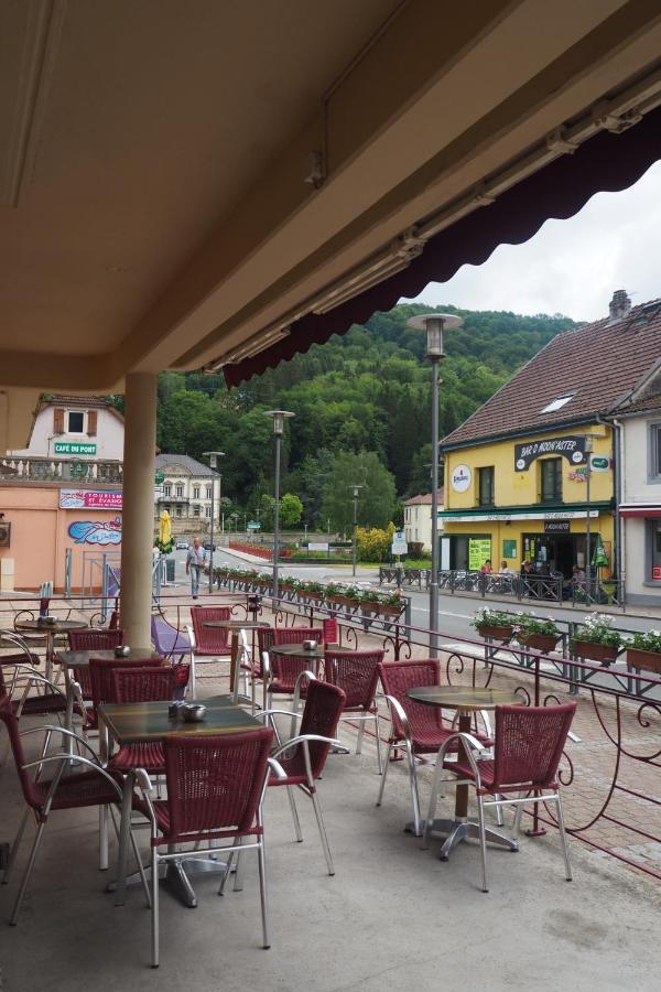 Hotel Des Voyageurs Pont-de-Roide 외부 사진